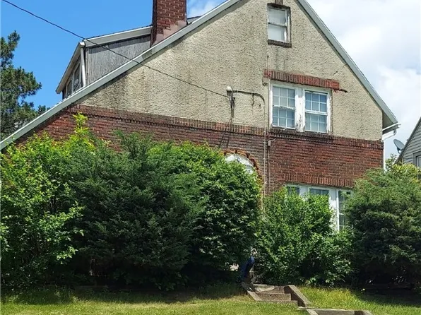 1725 Hampton Rd, Akron, OH 44305