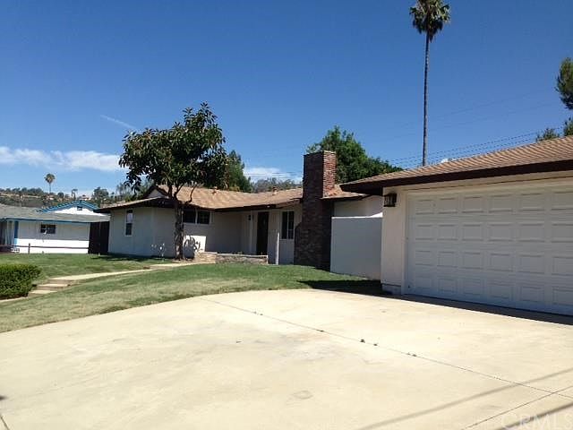 1st image of 1109 Douglass Dr