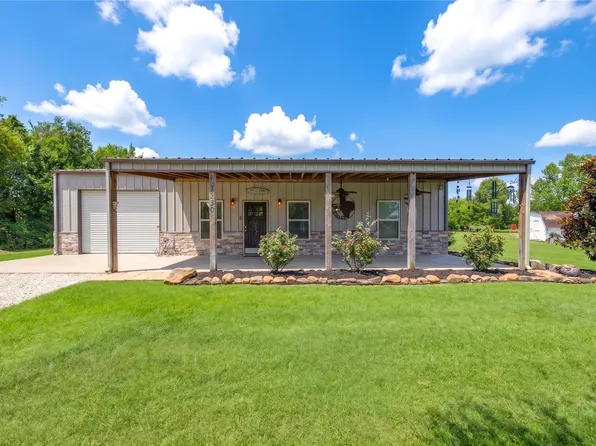 2518 Main St, Liverpool, TX 77577