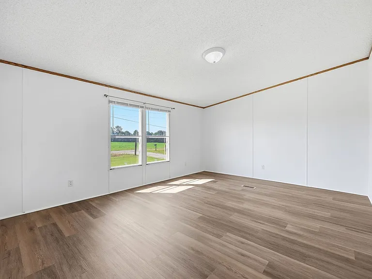 1385 Live Oak Rd — Photo 26