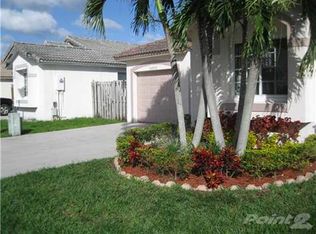 461 W 64th St, Hialeah, FL 33012