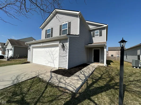 2402 Middle View Dr, Columbus, IN 47201
