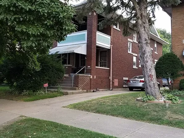 1223 N Douglas St, Peoria, IL 61606