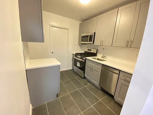 Sold by Diamond Real, Inc. | media 1
