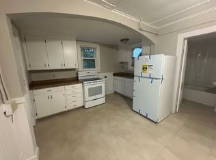 8 Prospect St #1, Easthampton, MA 01027