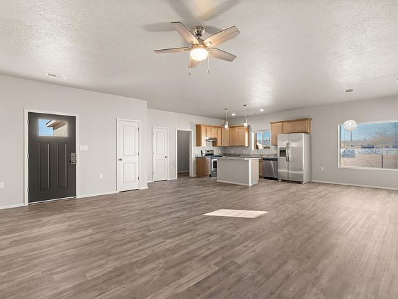 2nd image of 827 N 5th St