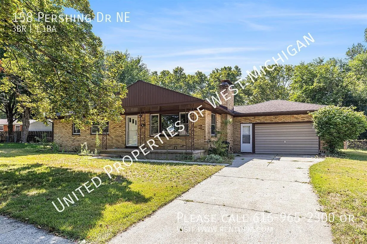 Coming Soon! | Tours Estimated to Begin 10/8 | Large 3 Bed 1.5 Bath Ranch Home Near Riverside Par... — Photo 1