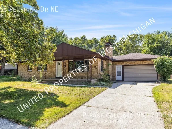 158 Pershing Dr NE, Grand Rapids, MI 49505