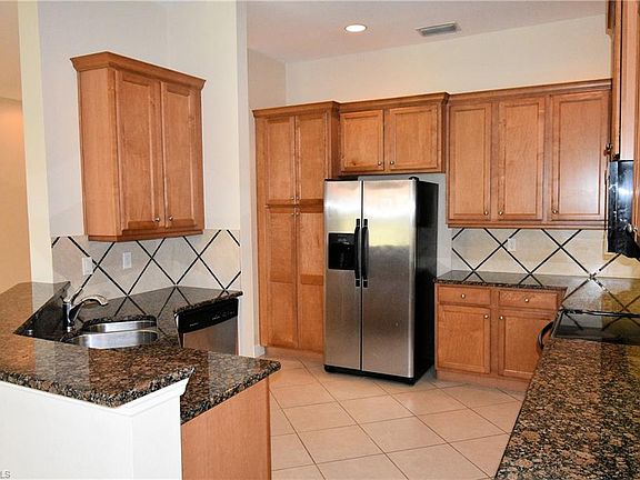 5th image of 10286 Carolina Willow Dr