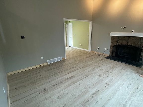 3rd image of 1131 Alter Way