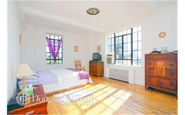 Rented by Douglas Elliman | media 2