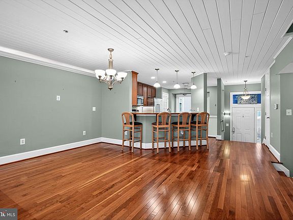 3rd image of 8054 Windward Key Dr