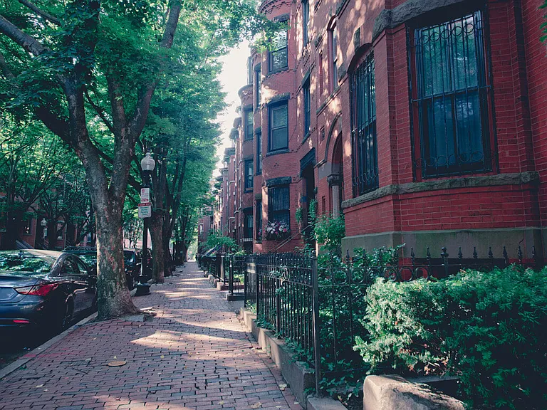 30 Dalton — Photo 30