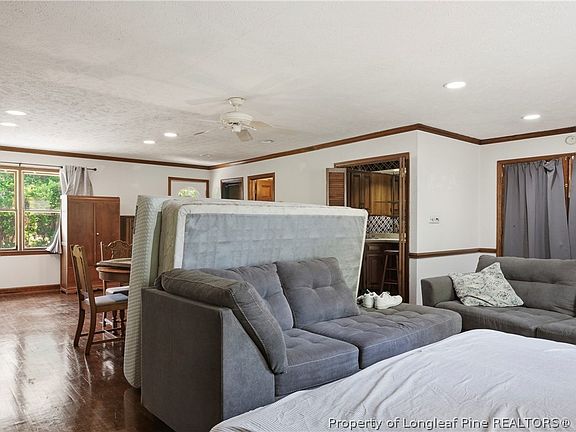 5th image of 2303 N Barker St