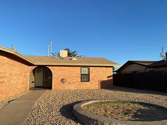3rd image of 2808 Fierro Dr