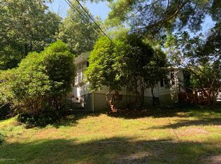 223 Poppy Ln, Stroudsburg, PA 18360