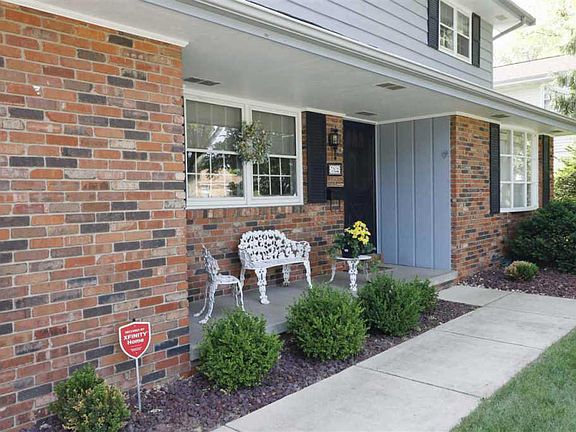 3rd image of 7102 N Manning Dr