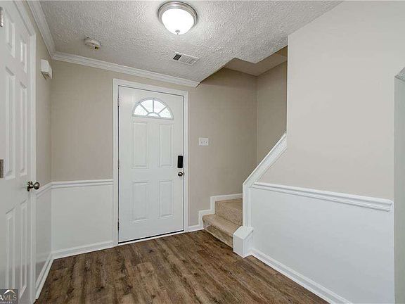3rd image of 10840 Mortons Xing