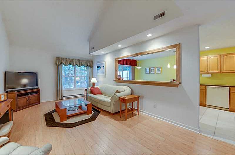 1st image of 14 Silver Pines Blvd