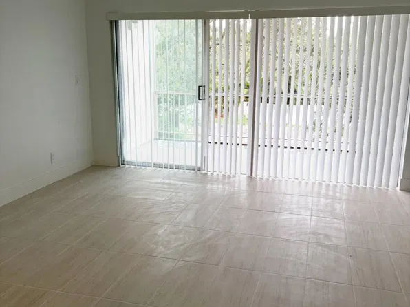 634 NW 13th St #220, Boca Raton, FL 33486
