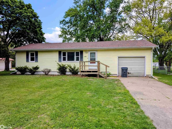 1609 Acres St, Burlington, IA 52601