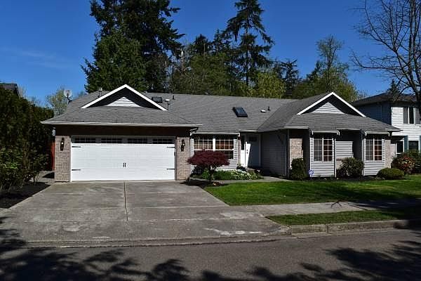 Beautiful one level home on a quiet cul-de-sac!