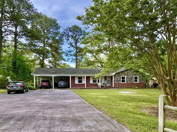 109 Edgewood Drive, Louisburg, NC 27549