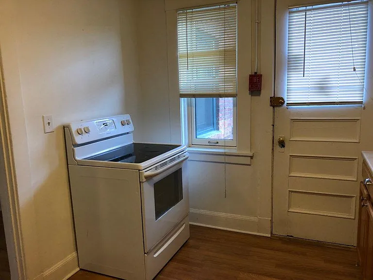 1304 W Broadway Ave #1304A — Photo 5