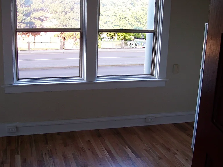 16 SW Porter St #302 — Photo 12