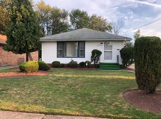 22702 Jennings St, Warrensville Heights, OH
