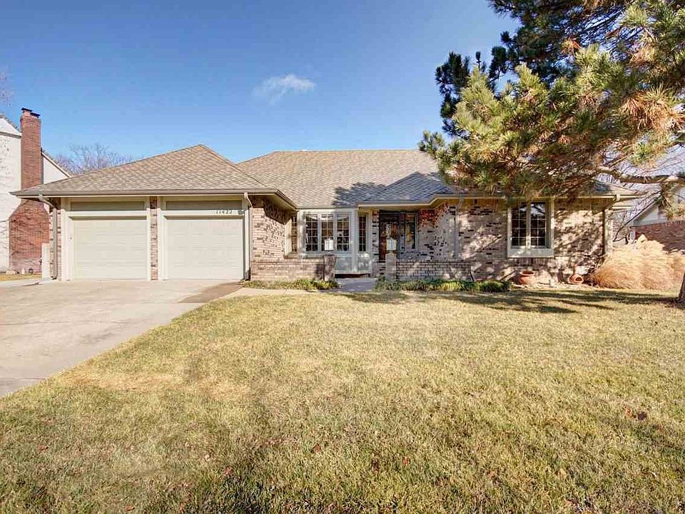Beautiful ranch home in Briarwood Estates