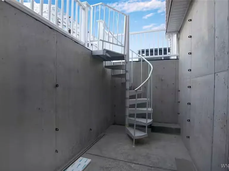 140 Seymour St #LOWER LEVEL — Photo 7