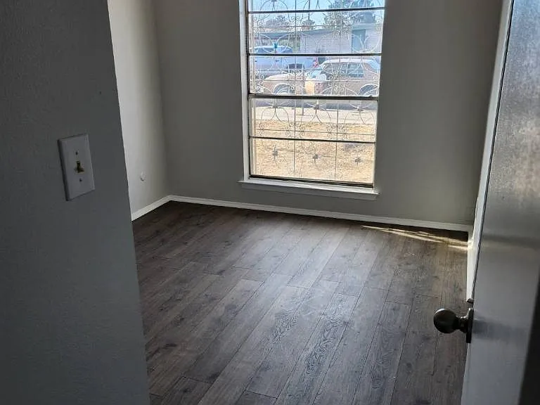 9133 Tenango Dr — Photo 2