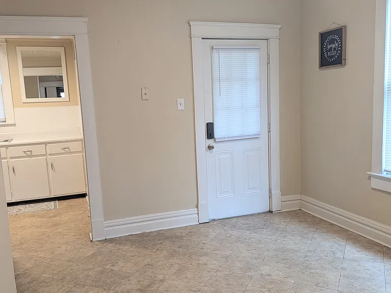 2205 Highland Ave — Photo 6
