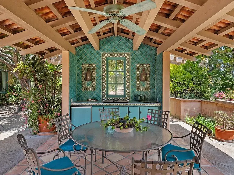 17240 Avenida De Acacias — Photo 39