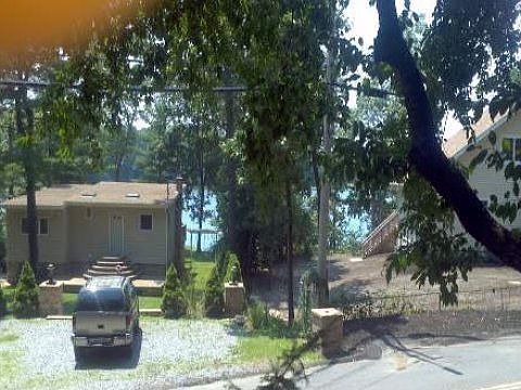 2nd image of 20 Lakeside Trl