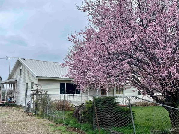 1863 Weiser River Rd, Weiser, ID 83672