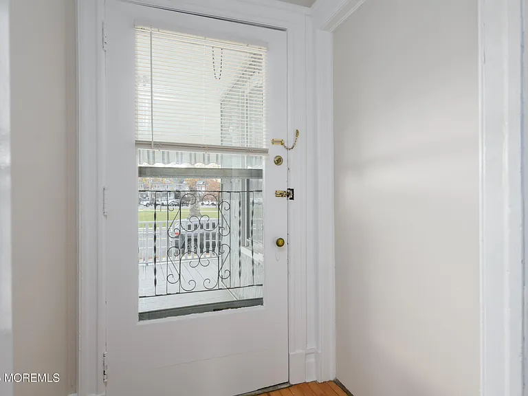 64 Harding Rd — Photo 3