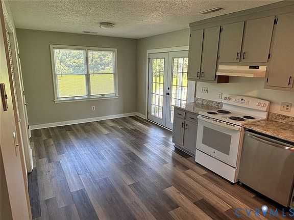 4th image of 8630 Richmond Rd