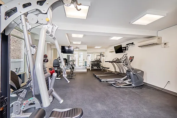 Rented by Citi Habitats | media 7