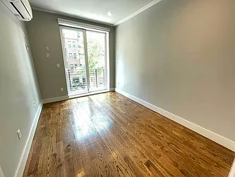 Rented by Tapiro Realty