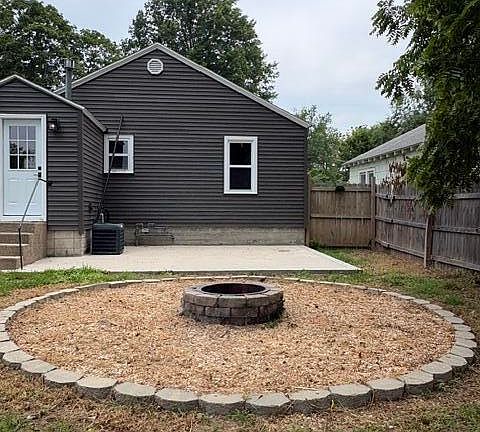 5th image of 613 E Highland Street