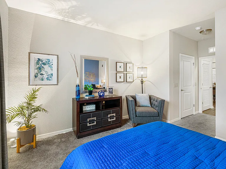 Broxton Bay Apartments — Photo 25