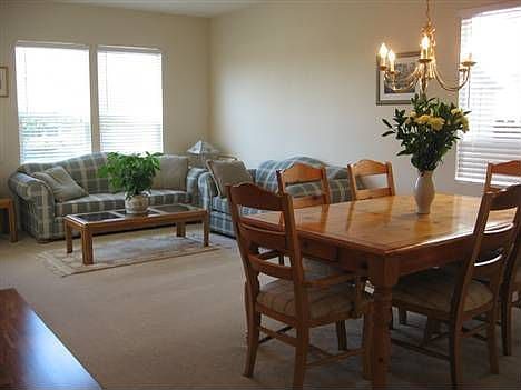 2nd image of 17 Rockrose Ct