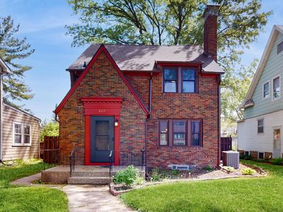 2117 Harrison St, Davenport, IA, 52803