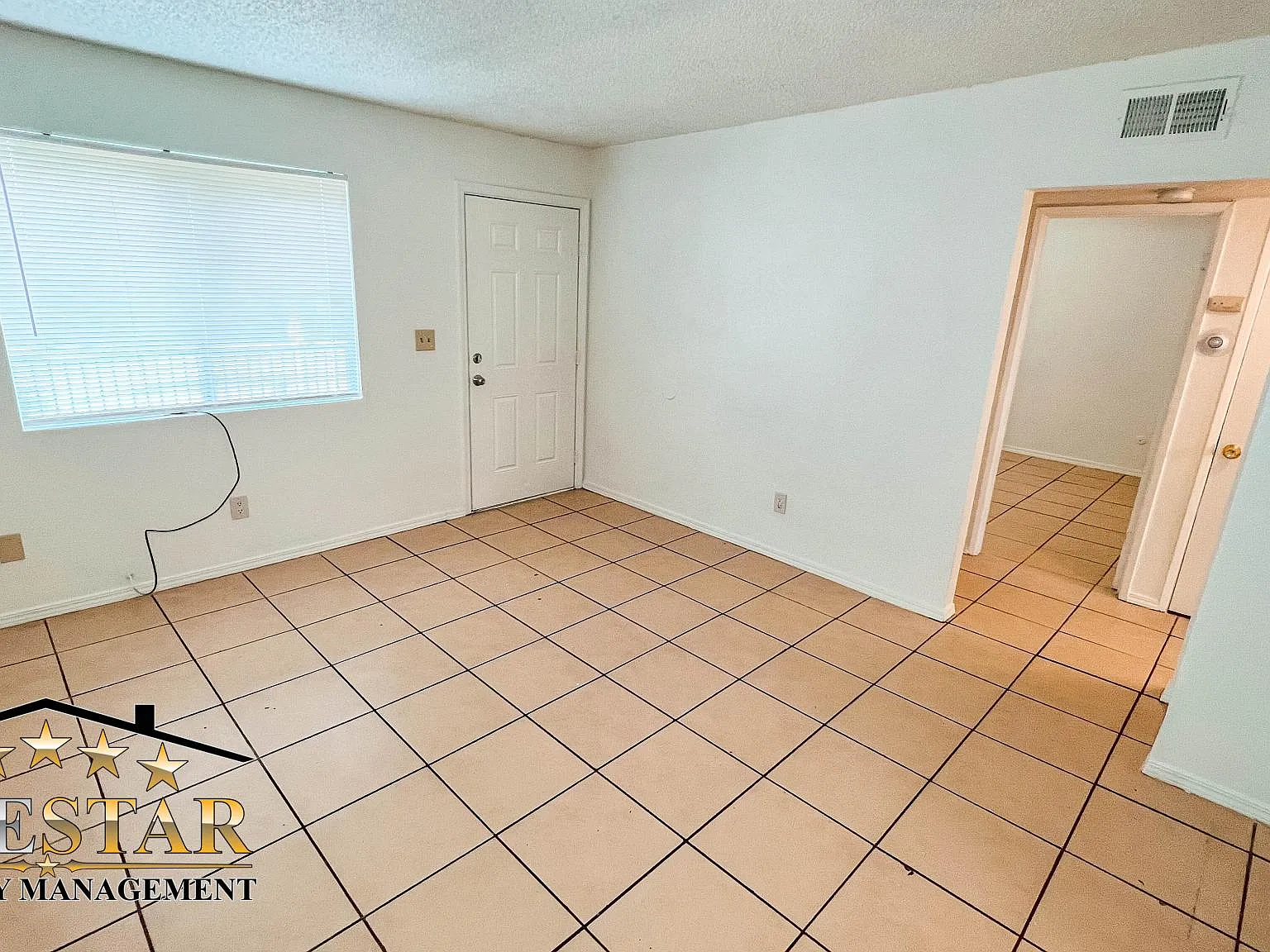 2 bed, 800 sqft, $950 — Photo 4
