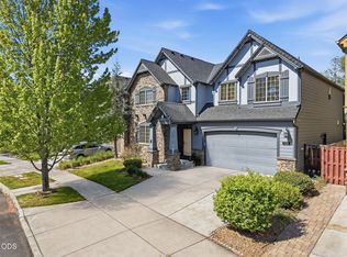 61235 Splendor Ln, Bend, OR 97702