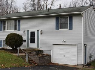 107 Corliss Rd, Syracuse, NY 13219