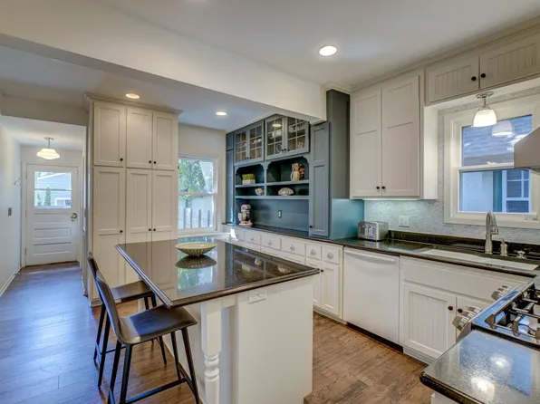 1048 Fairmount Ave, Saint Paul, MN 55105