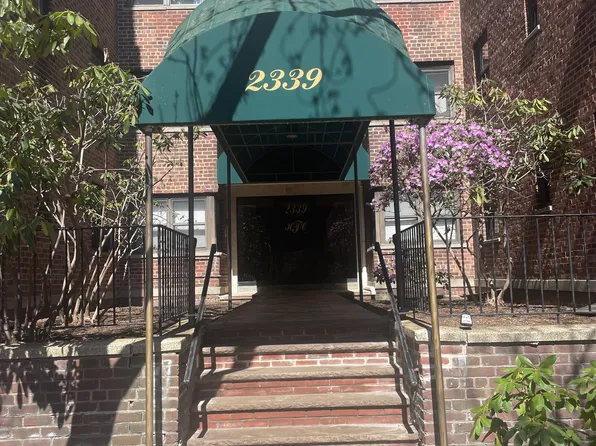2339 Hudson Ter, Fort Lee, NJ 07024